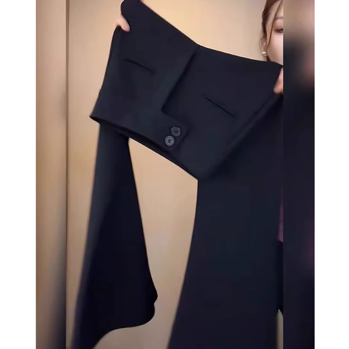 2025年春季新款黑色休闲裤女装大码胖妹妹mm高腰显瘦修身微喇长裤