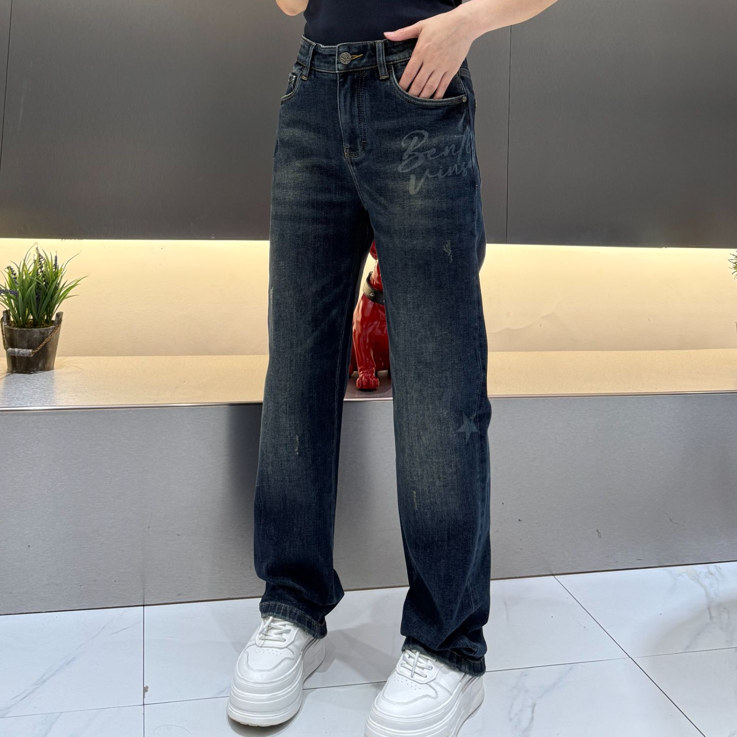 [周晓君】2025BV秋冬新款高端男士休闲轻奢水洗百搭宽松牛仔直筒裤