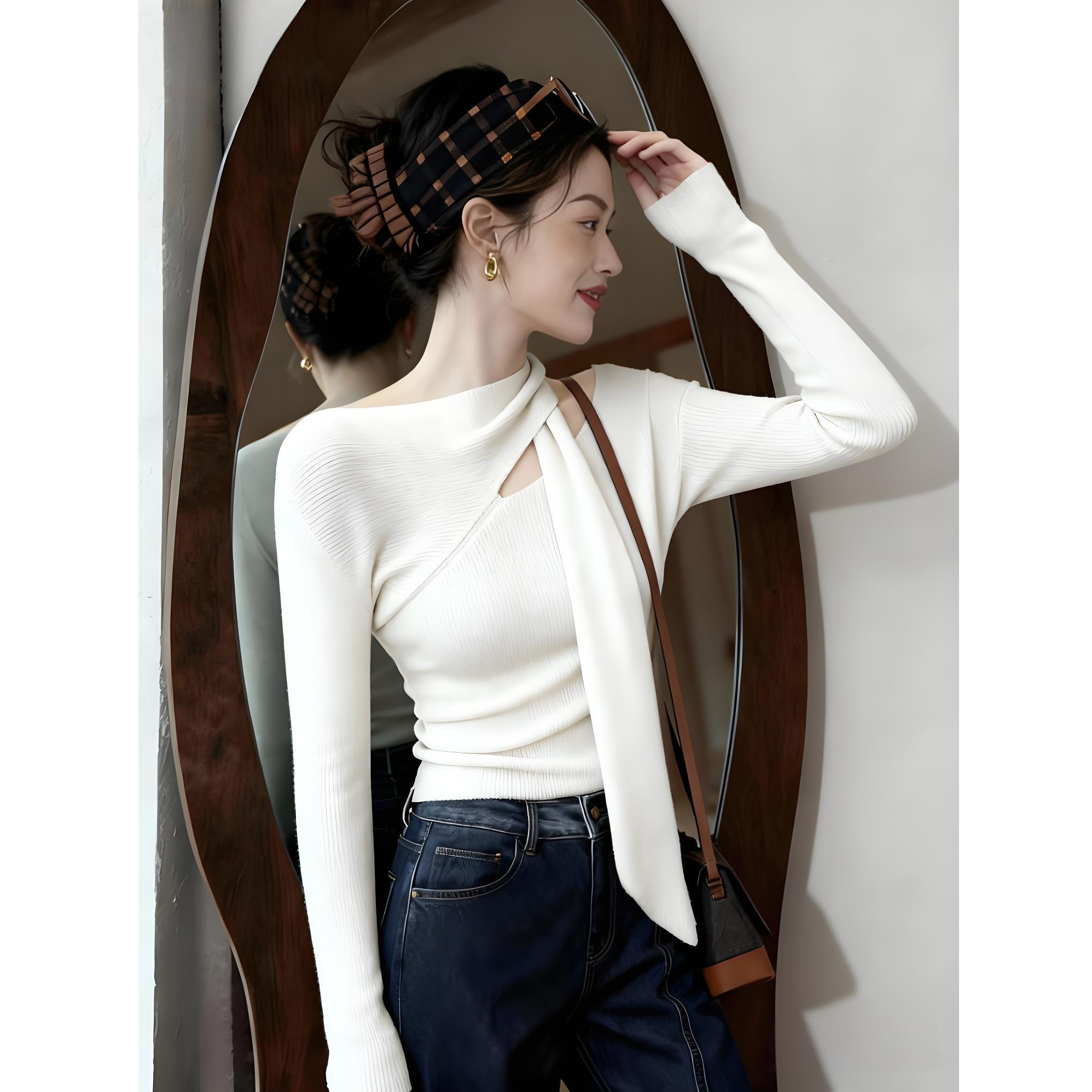 秋季独特超好看单穿上衣法式小众设计感洋气减龄通勤风白色针织衫