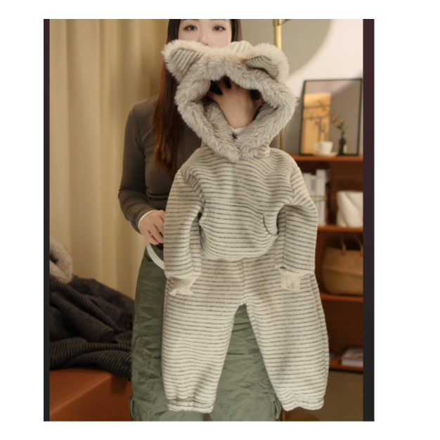儿童套装加绒加厚冬季新款条纹连帽卫衣慵懒宽松宝宝冬装可爱童装