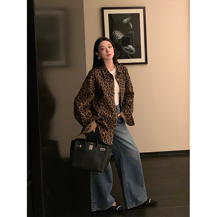 春秋季美式复古翻领豹纹时髦外套女小众设计宽松显瘦百搭夹克上衣