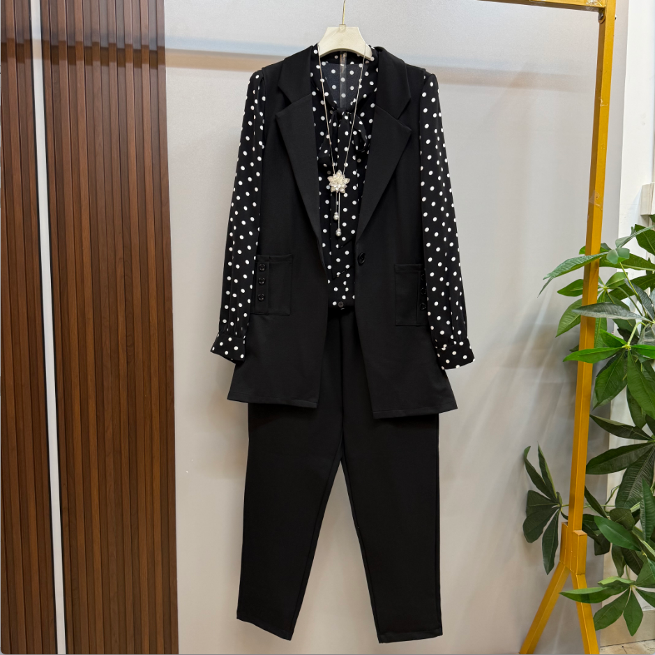 早秋新款大码女装时尚气质领带结衬衫双兜设计马甲三件套套装