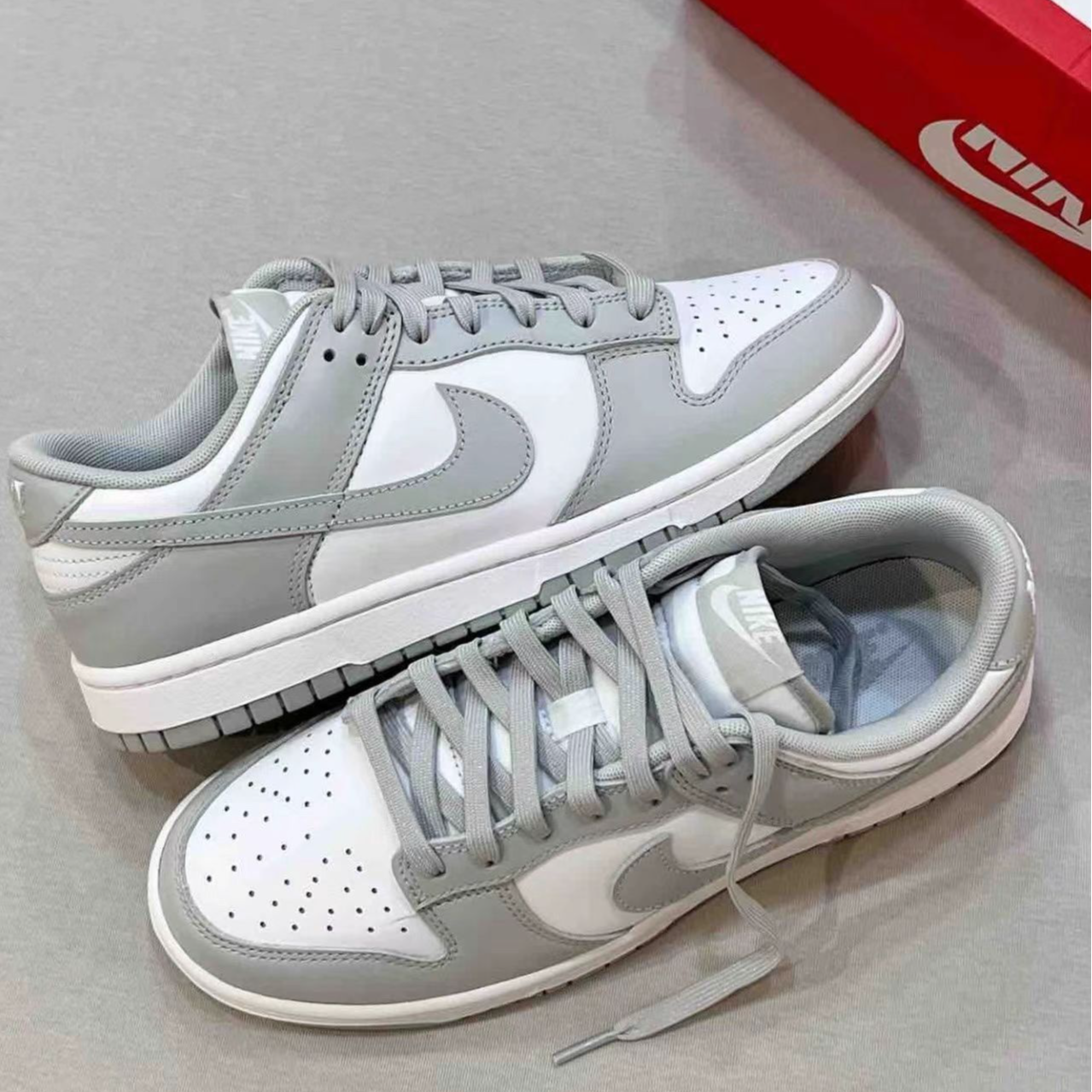 NIKE耐克 DUNK LOW 男款低帮白色舒适百搭运动休闲板鞋官方正品