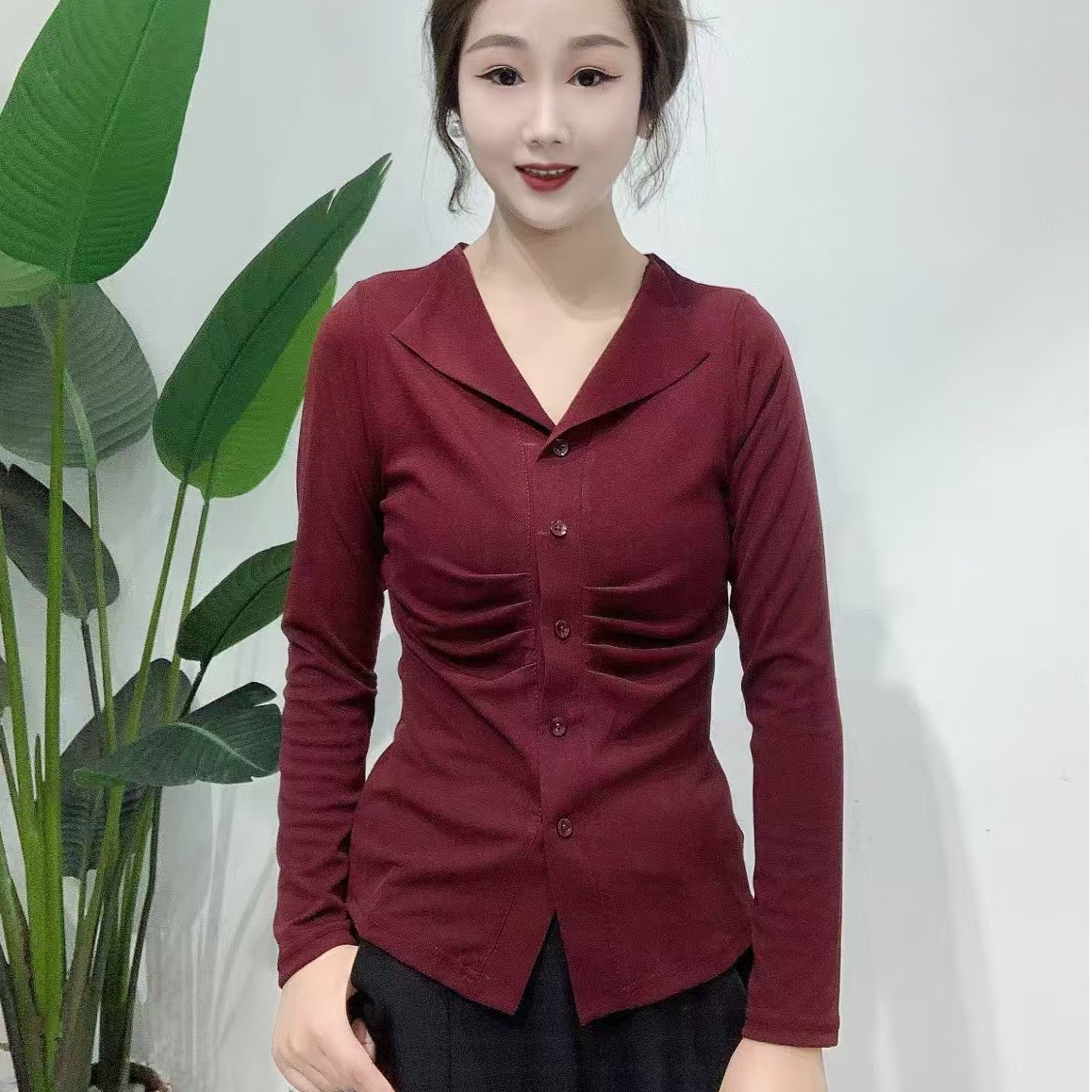 春秋新款百搭褶皱设计款纯色衬衫女时尚宽松遮肉洋气小众打底衫