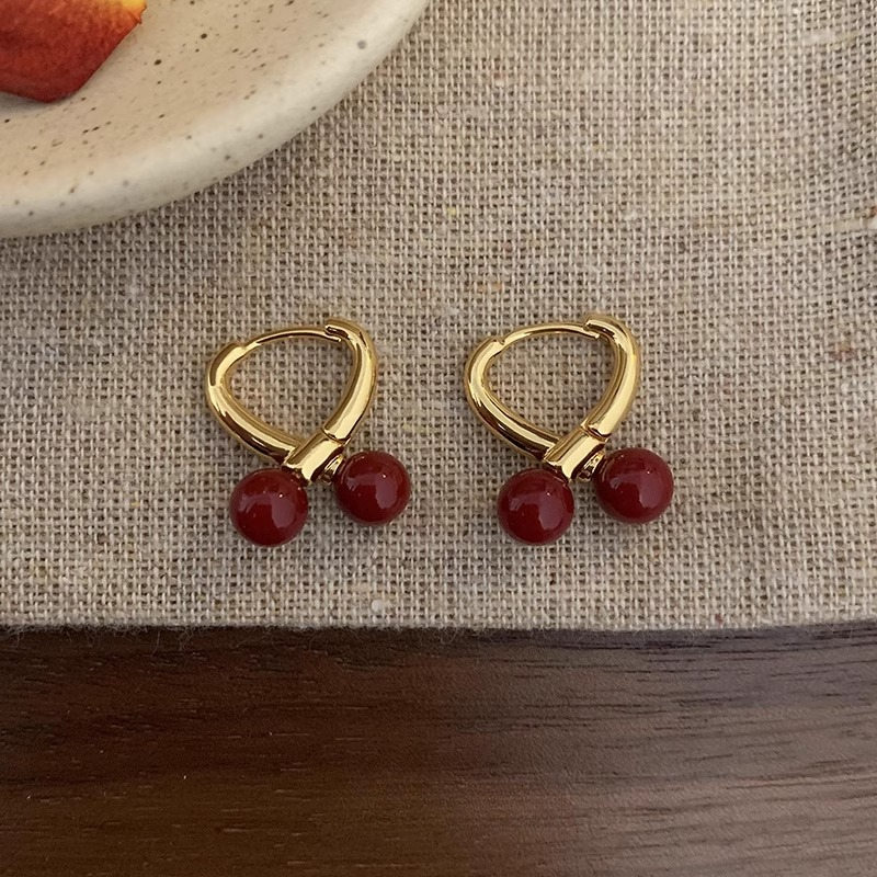 铜合金耳饰 红色豆豆~新年氛围耳环女高级爱心耳饰女气质小众耳钉