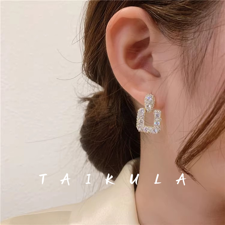 韩国法式优雅微镶锆石超闪方形耳环女个性简约耳钉时尚气质耳饰品