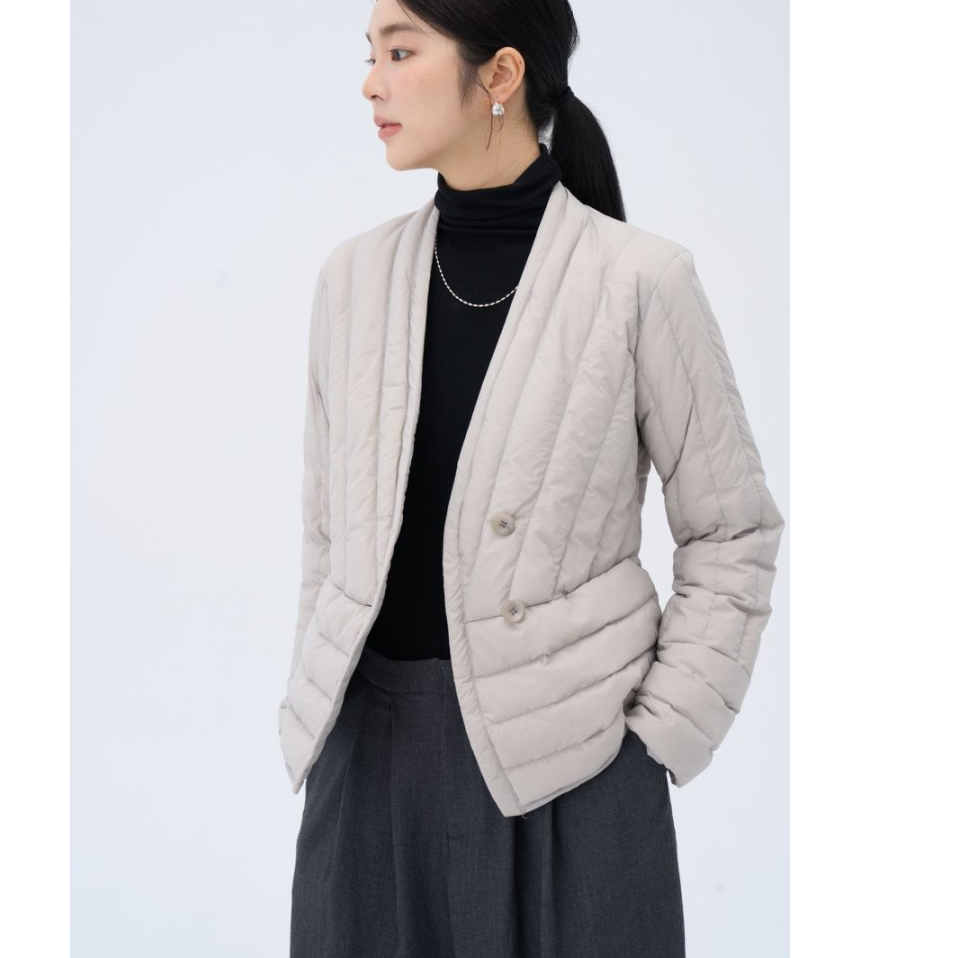 羽绒服女短款2025秋冬新款轻薄V领内胆白鸭绒洋气显瘦保暖外套