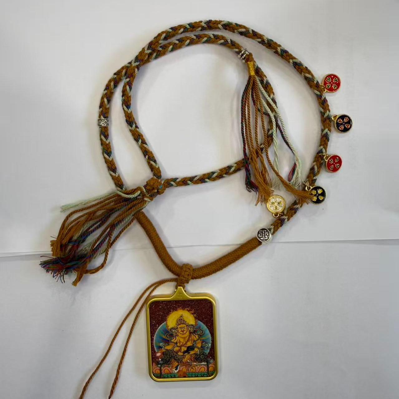 【西藏包邮】方形唐卡吊坠项链钛钢藏式国潮配饰黄财神