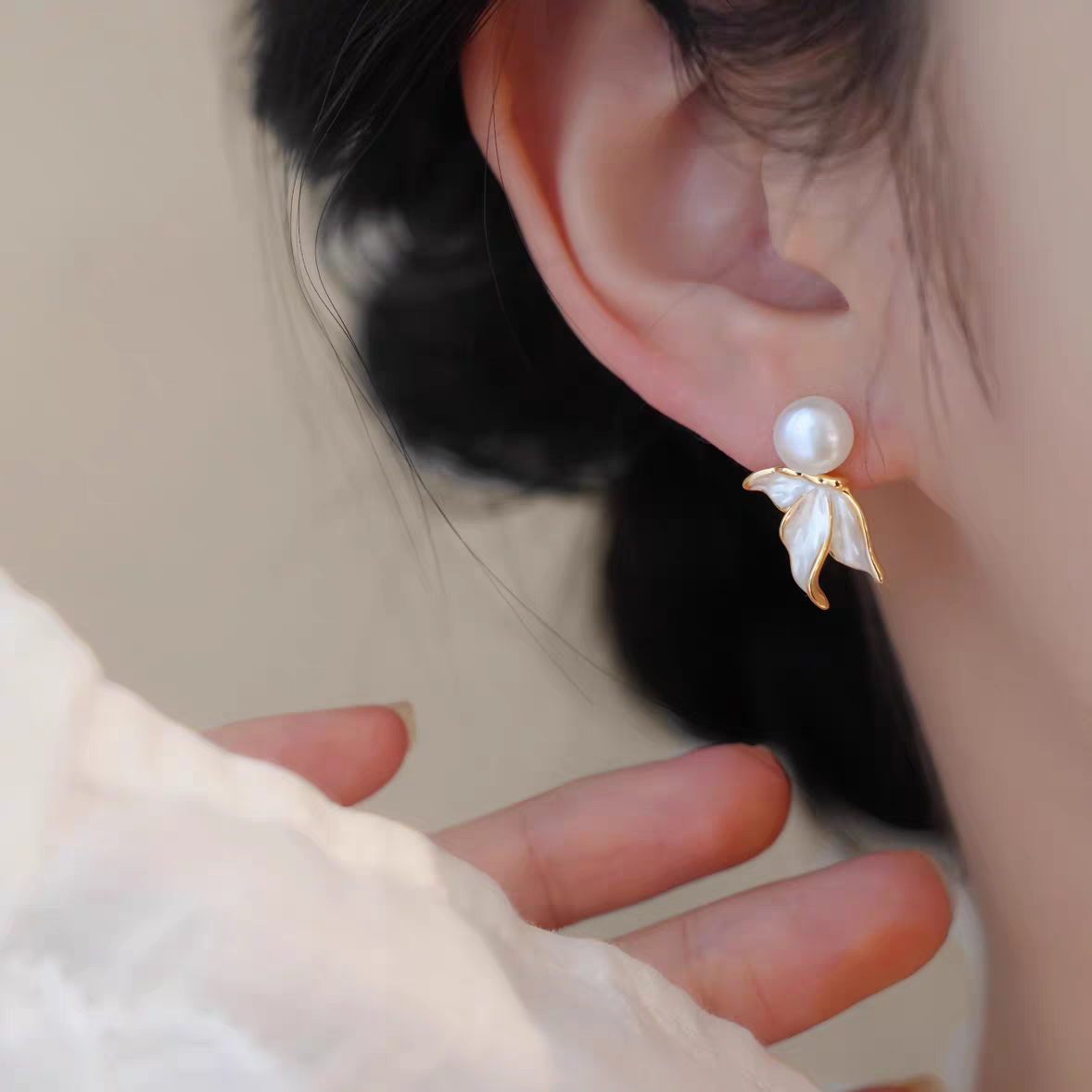 轻奢高级感天然淡水珍珠独特小众鱼尾耳环蚊香盘耳夹无耳洞耳饰女