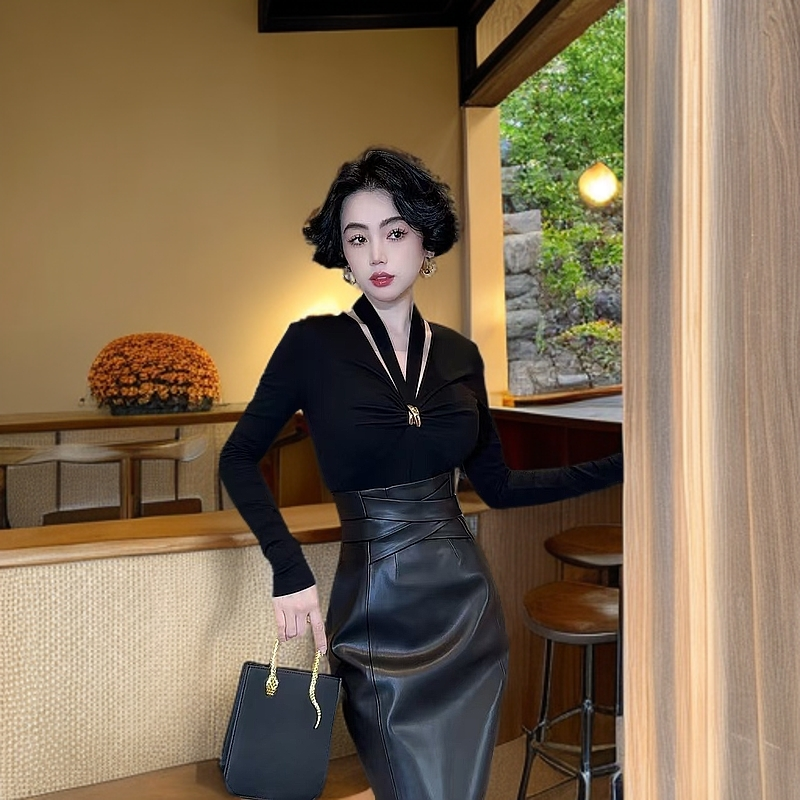 时尚年轻通勤纯色辣妹日常通勤上衣2025年新款小众气质内搭推荐