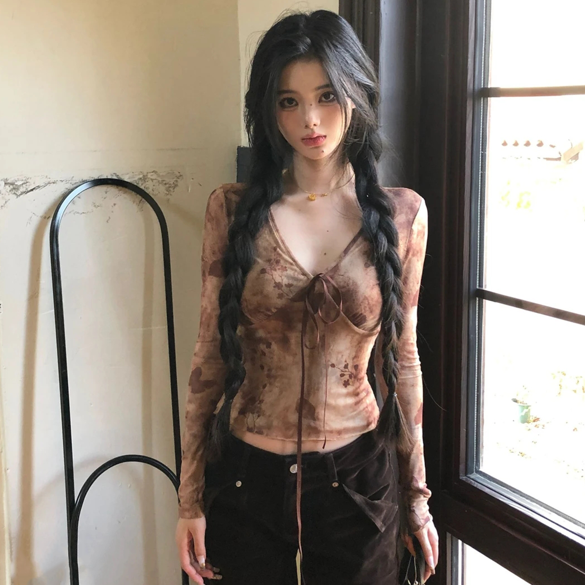 V领晕染领口系带交叉拼接褶皱长袖网纱上衣 9465#