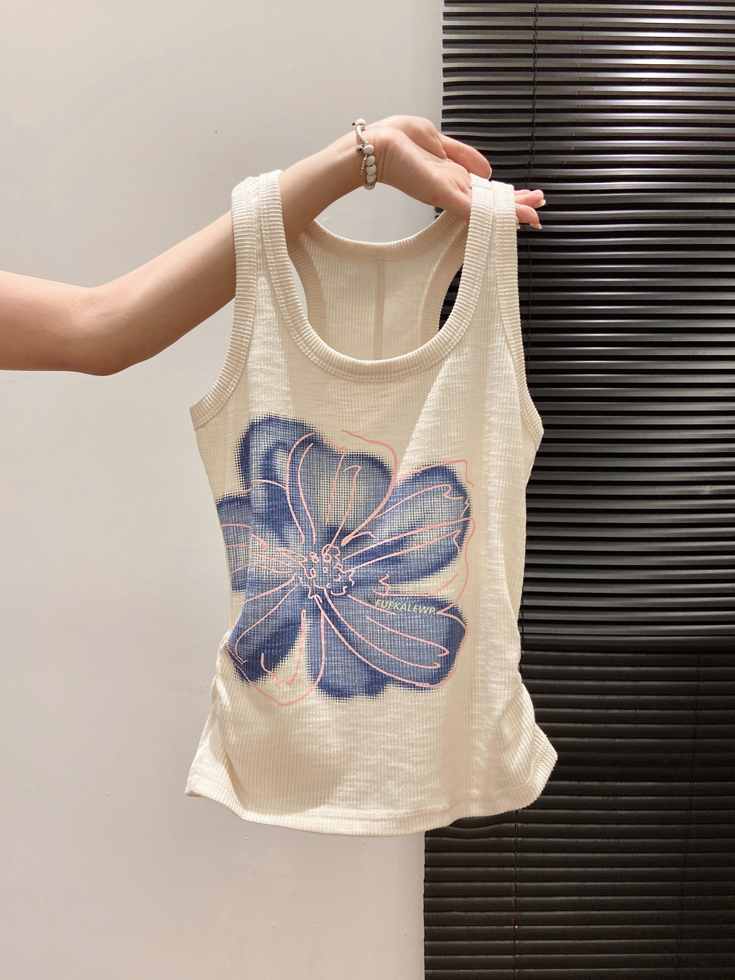 度假风外穿吊带女小兰花收腰打底上衣夏季甜辣收褶防走光工字背心