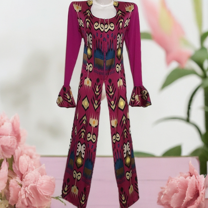 上新特色艾德莱丝长款上衣百搭时尚休闲女款走秀新疆舞绣花舞台