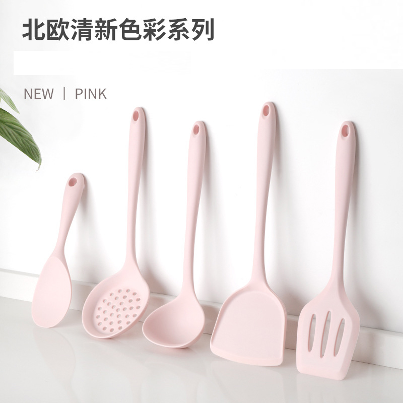 硅胶铲煎铲厨具用品炒勺子汤勺饭漏勺家用煎铲炒菜锅铲长柄款铲子