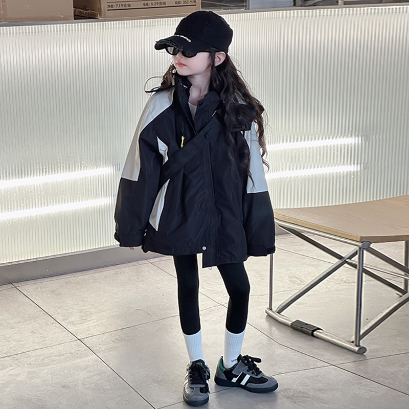 儿童冲锋衣三合一可拆卸春秋2025新款洋气女大童秋季女童防风外套