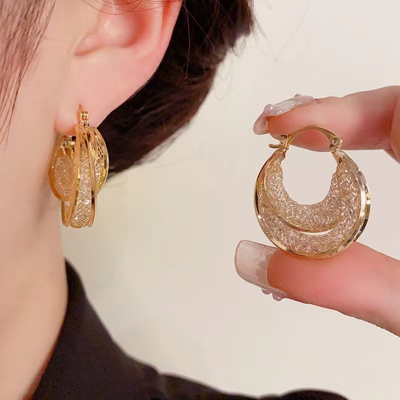 铜合金合成锆石耳饰 轻奢气质金色环环相扣锆石名媛风耳圈407