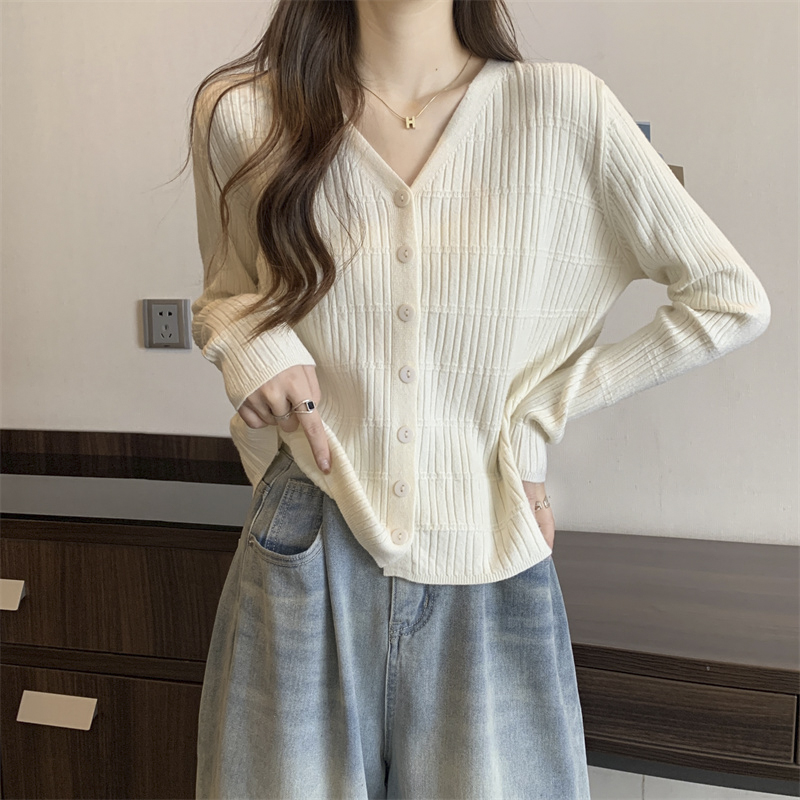 大码女装V领长袖针织开衫女春秋新款胖mm遮肉显瘦洋气打底衫上衣