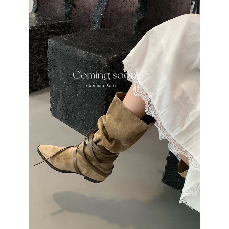 西部牛仔靴尖头绑带中高筒拜年穿搭内增高骑士靴拽酷女孩堆堆靴子