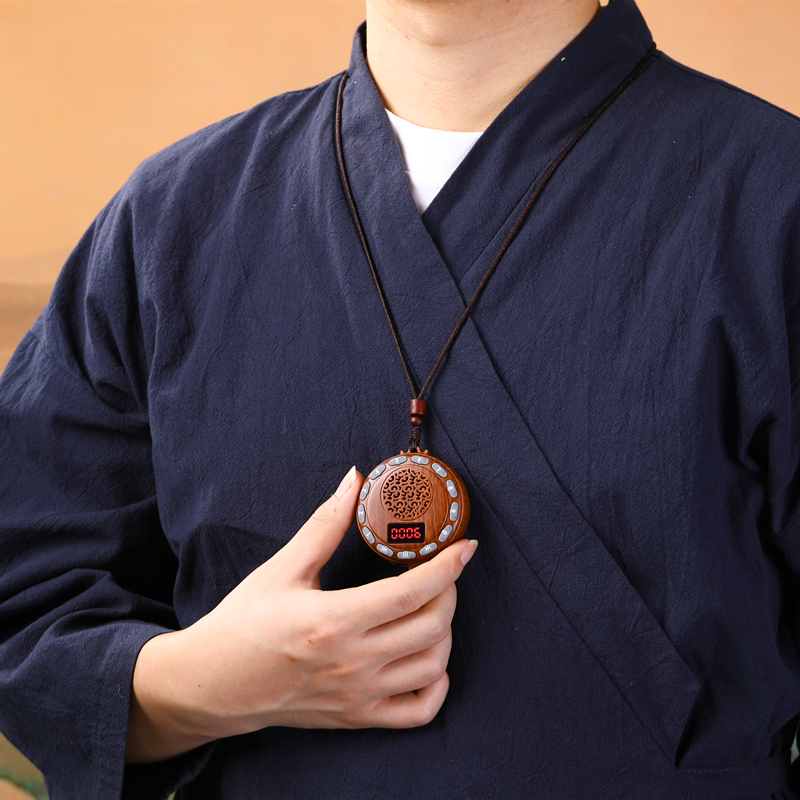 新款蓝牙插卡播放器 便携式随身听带数字按键 内置49首歌曲 XH7L