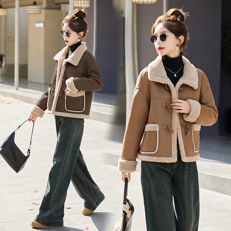 2025冬季新款时尚韩版显瘦皮毛一体设计感酷飒气质机车服保暖外套