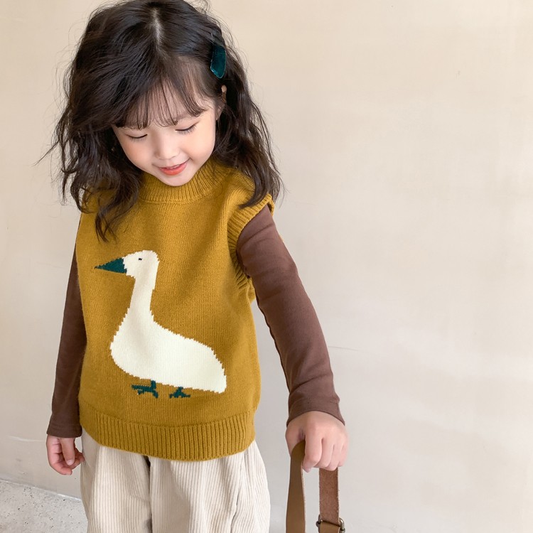 儿童洋气针织马甲背心2025秋冬男女童外穿甜美卡通加厚马夹坎肩