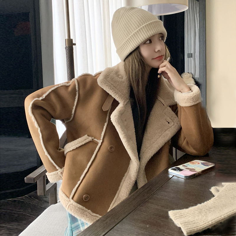 冬季爆款卡其色皮毛一体羊羔绒机车外套女款2025新款韩版加厚上衣