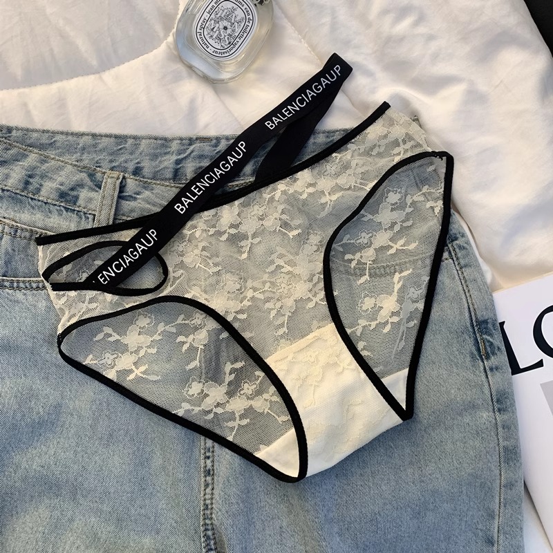 日系蕾丝内裤女款2024新款无痕绑带镂空黑色低腰短裤无痕抗菌内裤