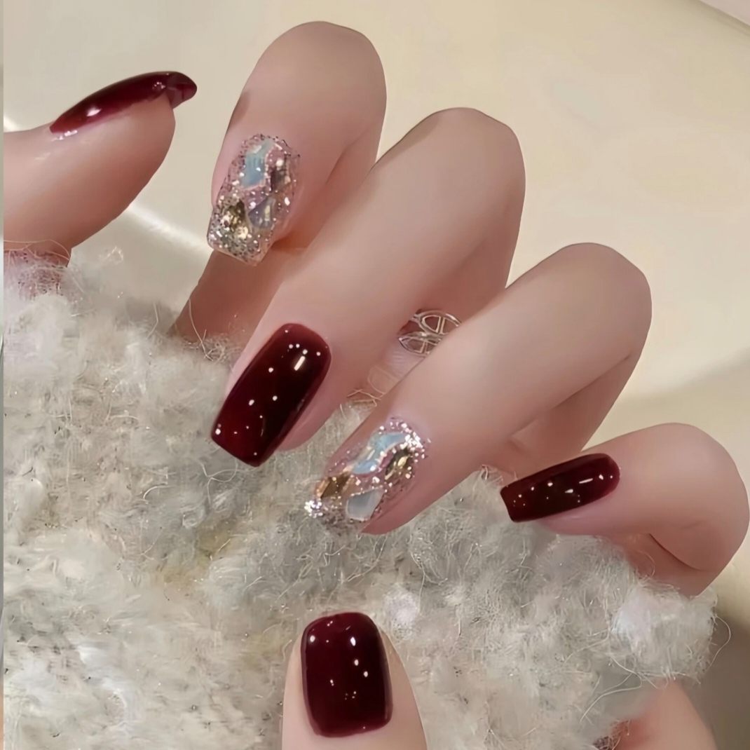 酒红香槟纯手工穿戴美甲2025新款高级感秋冬短款款式美甲穿戴甲片