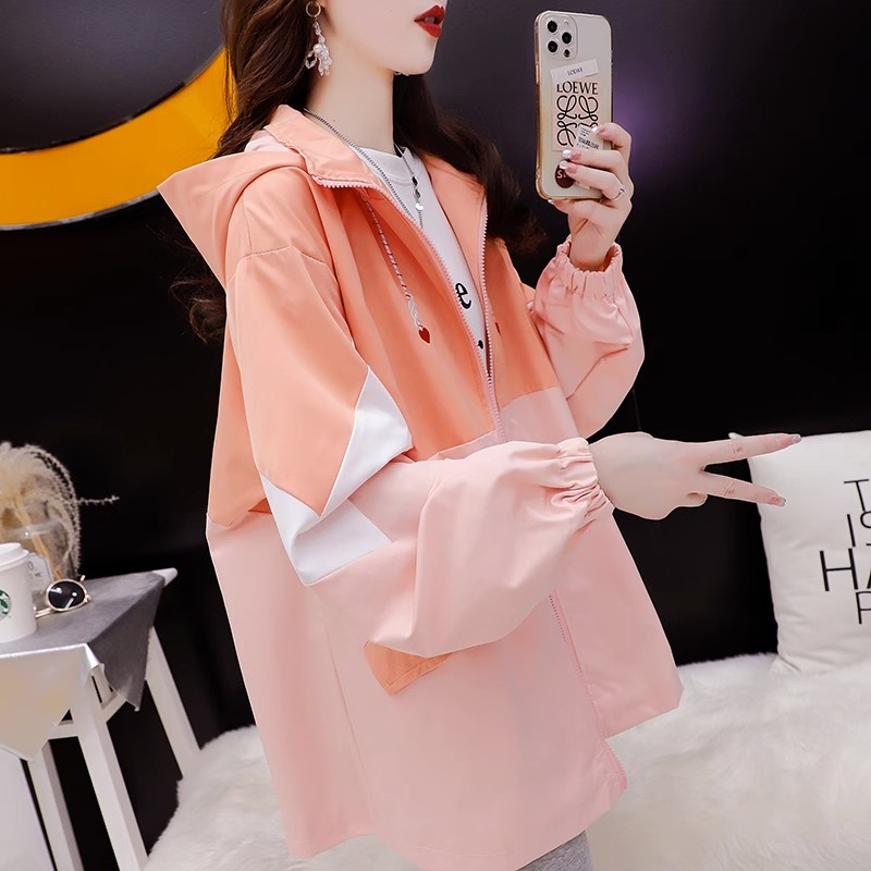 春秋薄款连帽工装外套女2025新款秋季宽松休闲洋气百搭设计感上衣