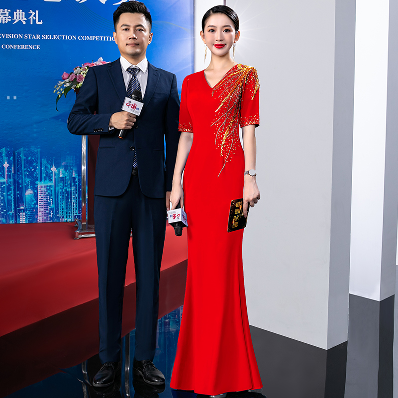 9303喜婆婆红色装主持人高端晚礼服新款高贵气质年轻妈妈礼服宴会