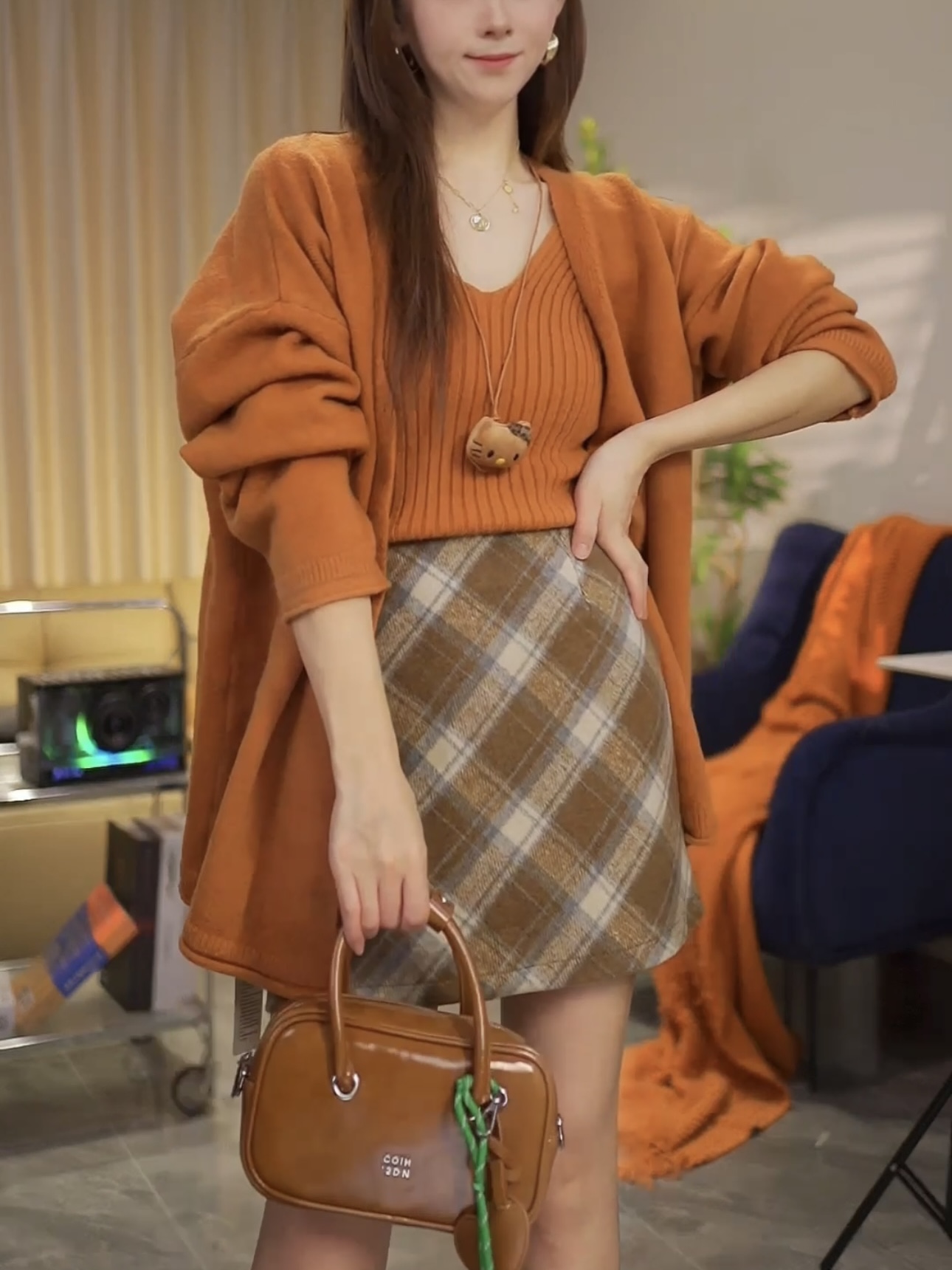 纯色复古别致针织上衣两件套女秋季新款韩系气质针织开衫内搭背心