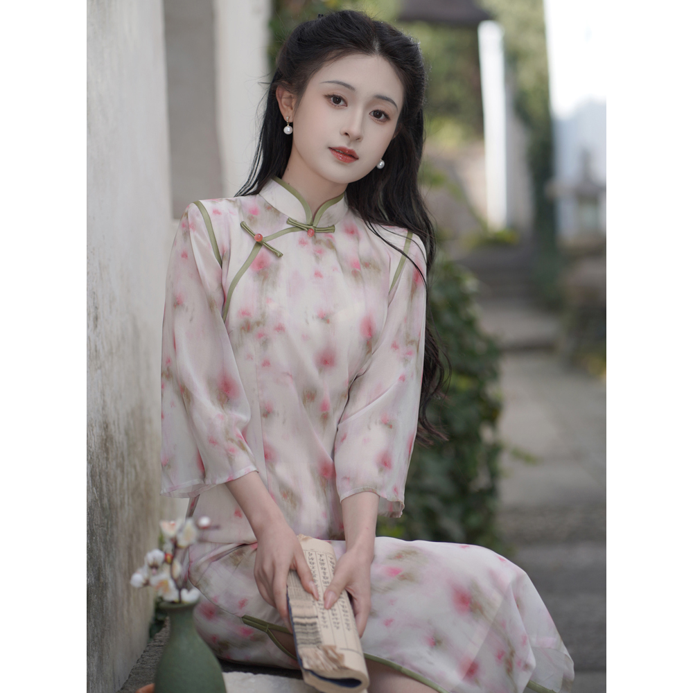 温柔气质少女旗袍2024年春夏新款新中式改良年轻款气质超仙连衣裙