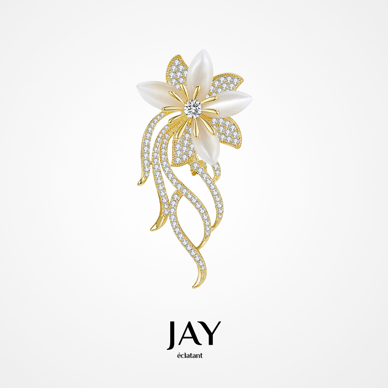 Jay 合金合成锆石胸针 轻奢花朵胸针最新款2025款高端大气送老师