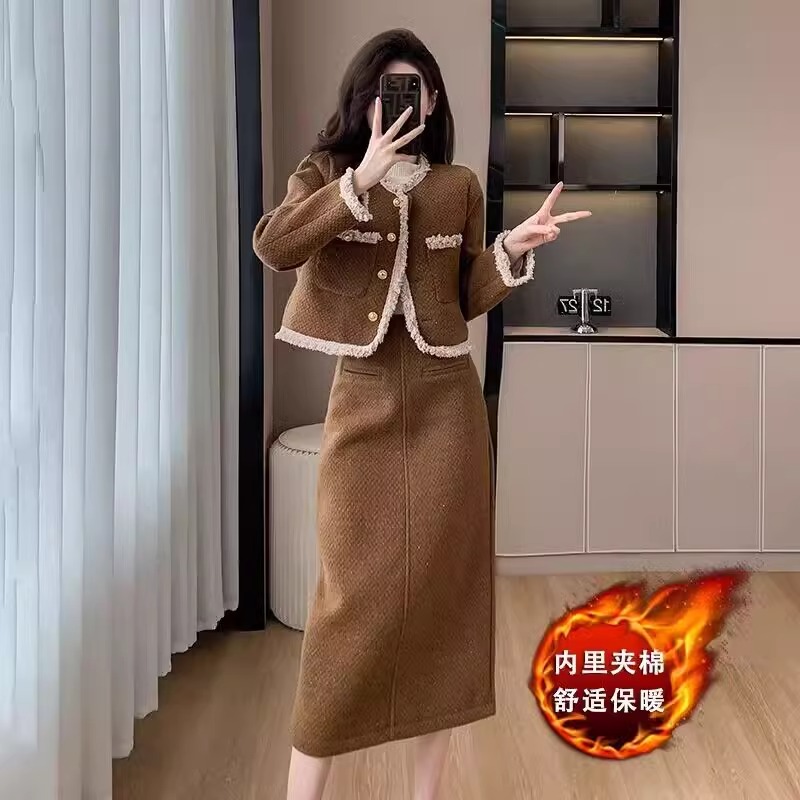 高级感名媛小洋装套装裙女秋冬小香风夹棉短外套高腰半身裙两件套