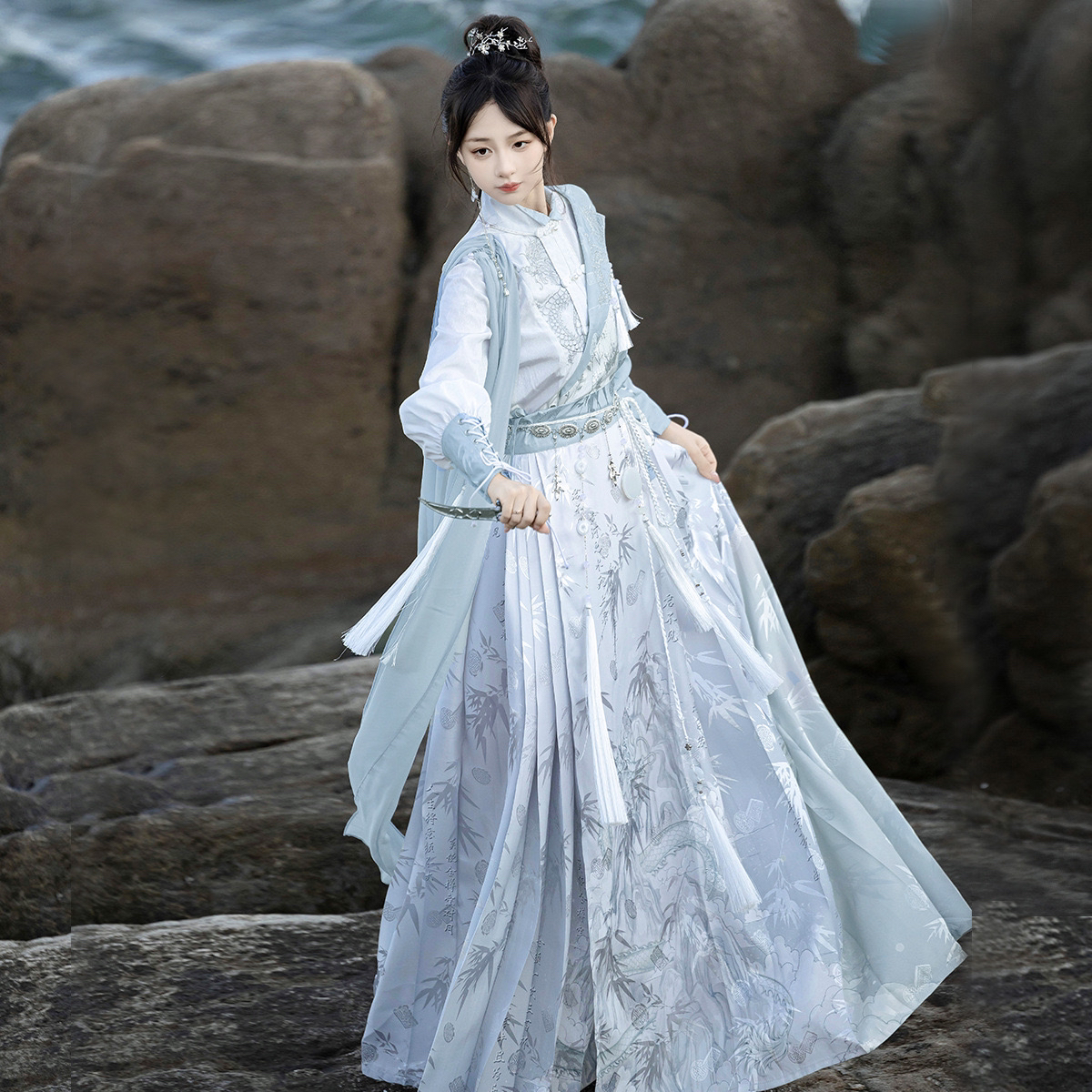 原创设计凌云汉服女中国风改良汉元素新中式上衣马面裙