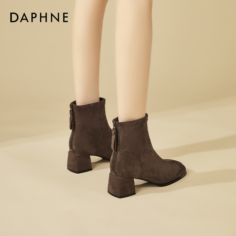 达芙妮废土风靴子女法式小短靴及踝靴2025新款秋冬粗跟高跟瘦瘦靴