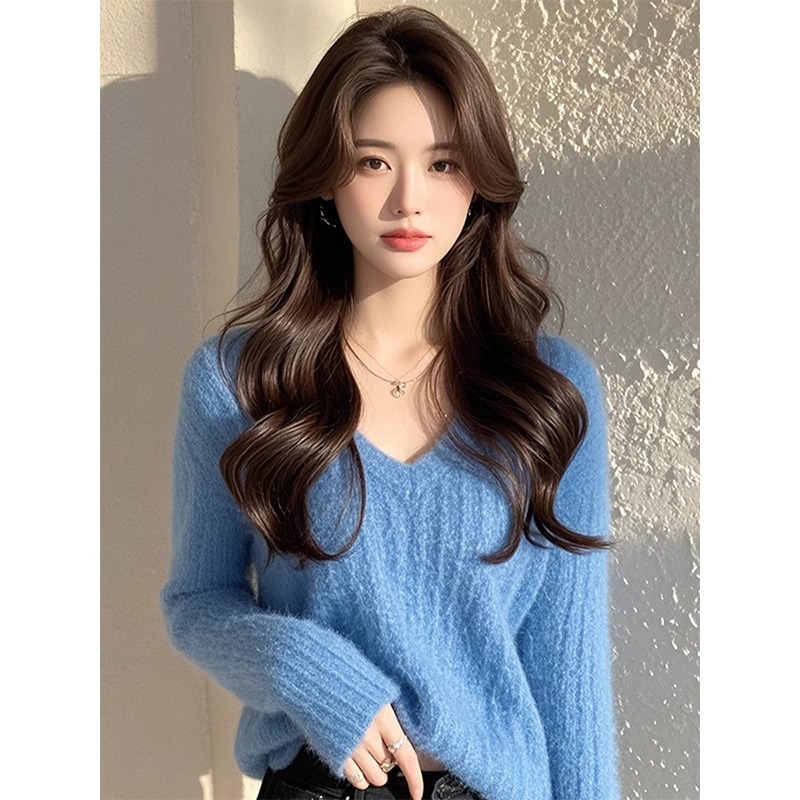 秋冬季多巴胺穿搭宽松蓝色v领毛衣女独特超好看内搭针织打底衫