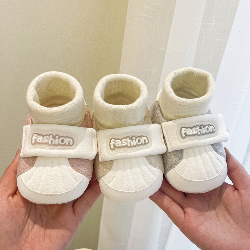 春秋季透气宝宝鞋子0-1岁软底3婴幼儿学步鞋袜3-6-9-12个月不掉