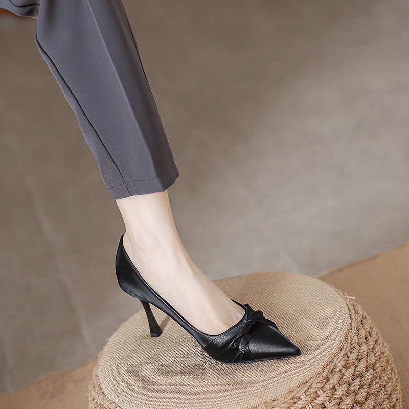 法式高跟鞋女细跟软皮2024春季新款透气尖头单鞋黑色职业工作鞋