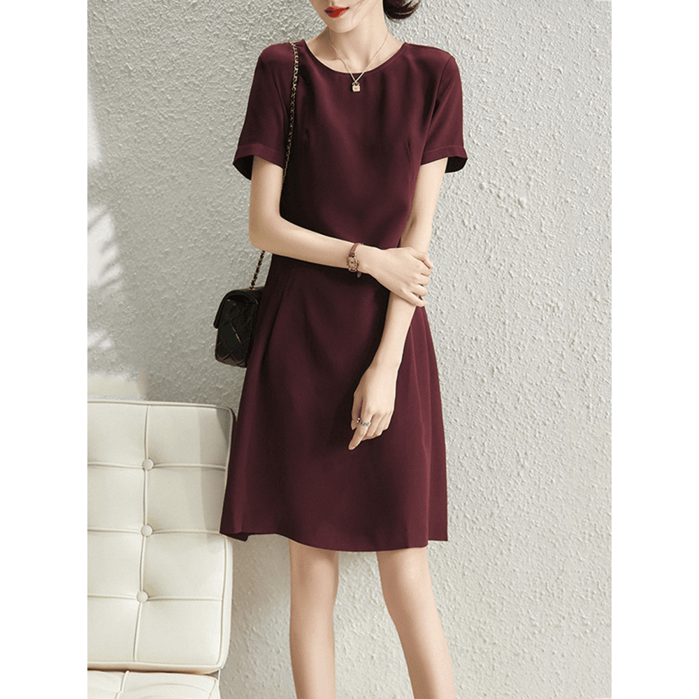 赫本风轻奢洋气收腰显瘦名媛大码女装连衣裙2025夏季新款修身减龄