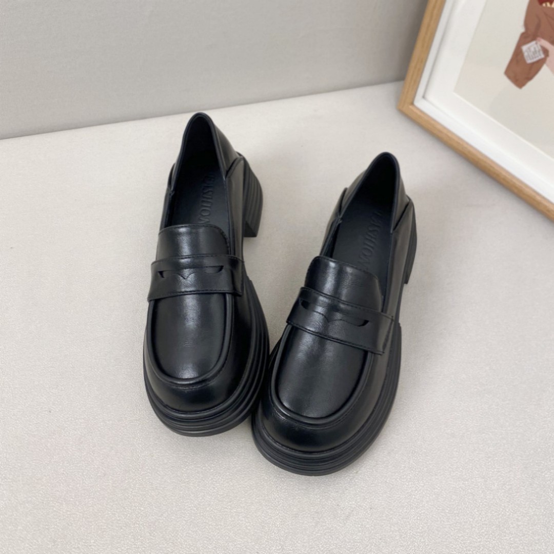 圆头厚底英伦乐福鞋女百搭2025春季新款学院风黑色小皮鞋复古单鞋