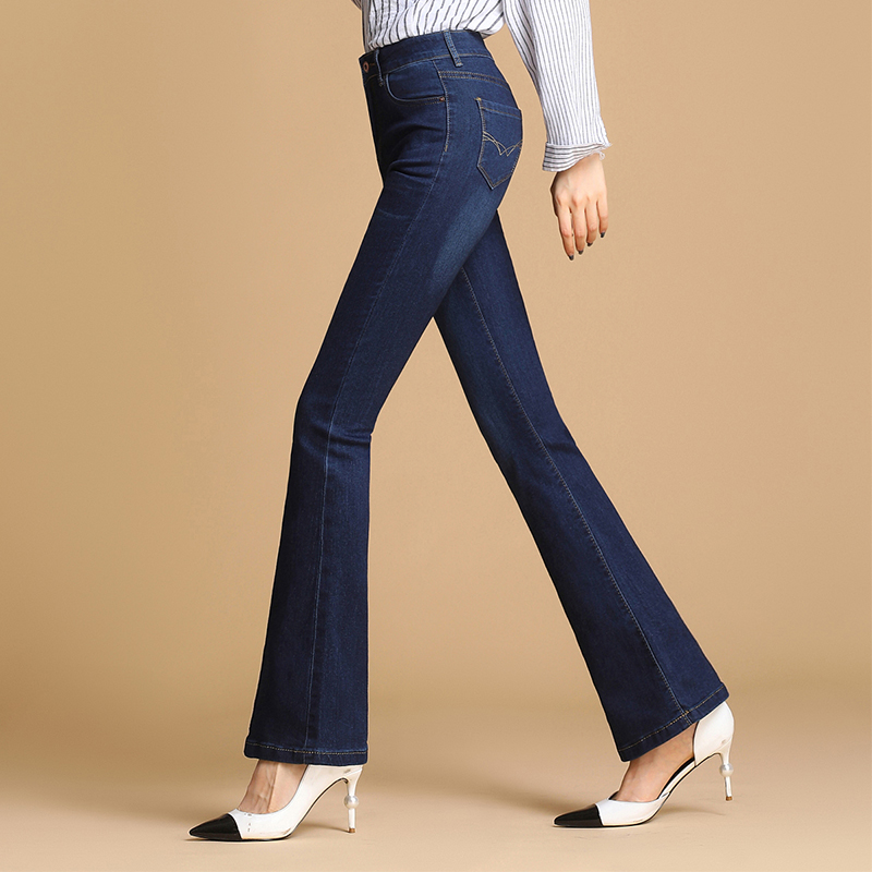 2023年秋冬季加绒新款高腰微喇牛仔裤女大码显瘦胖mm宽松喇叭裤子