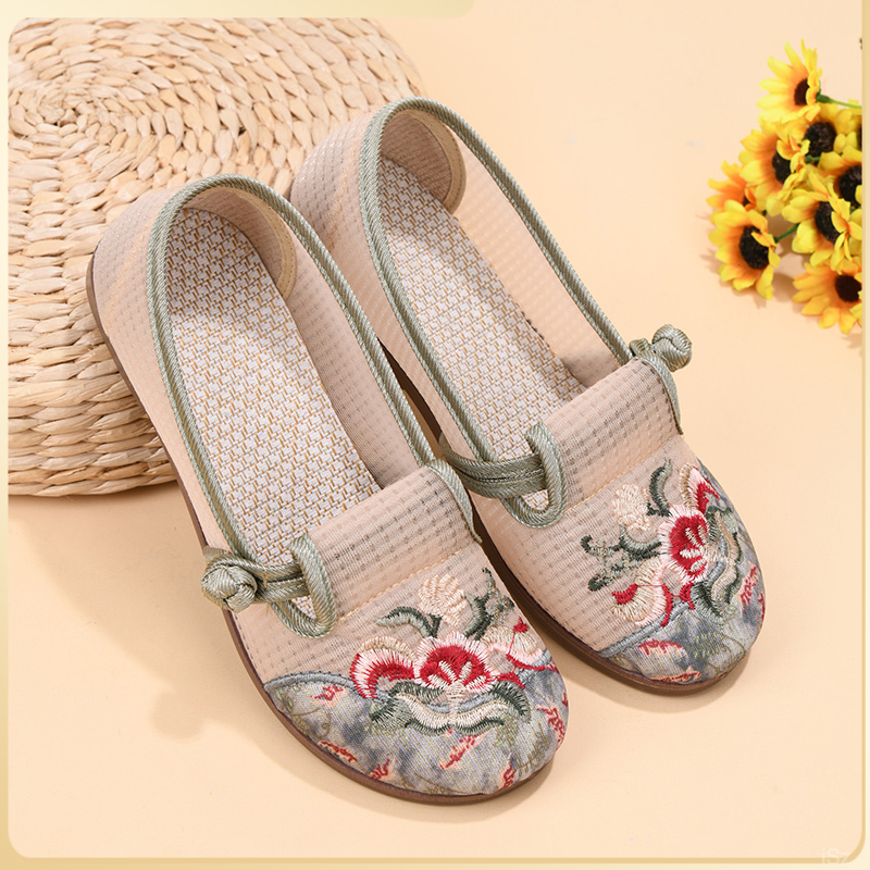 夏季新款老北京布鞋女透气网面民族风绣花鞋软底防滑妈妈鞋鞋子