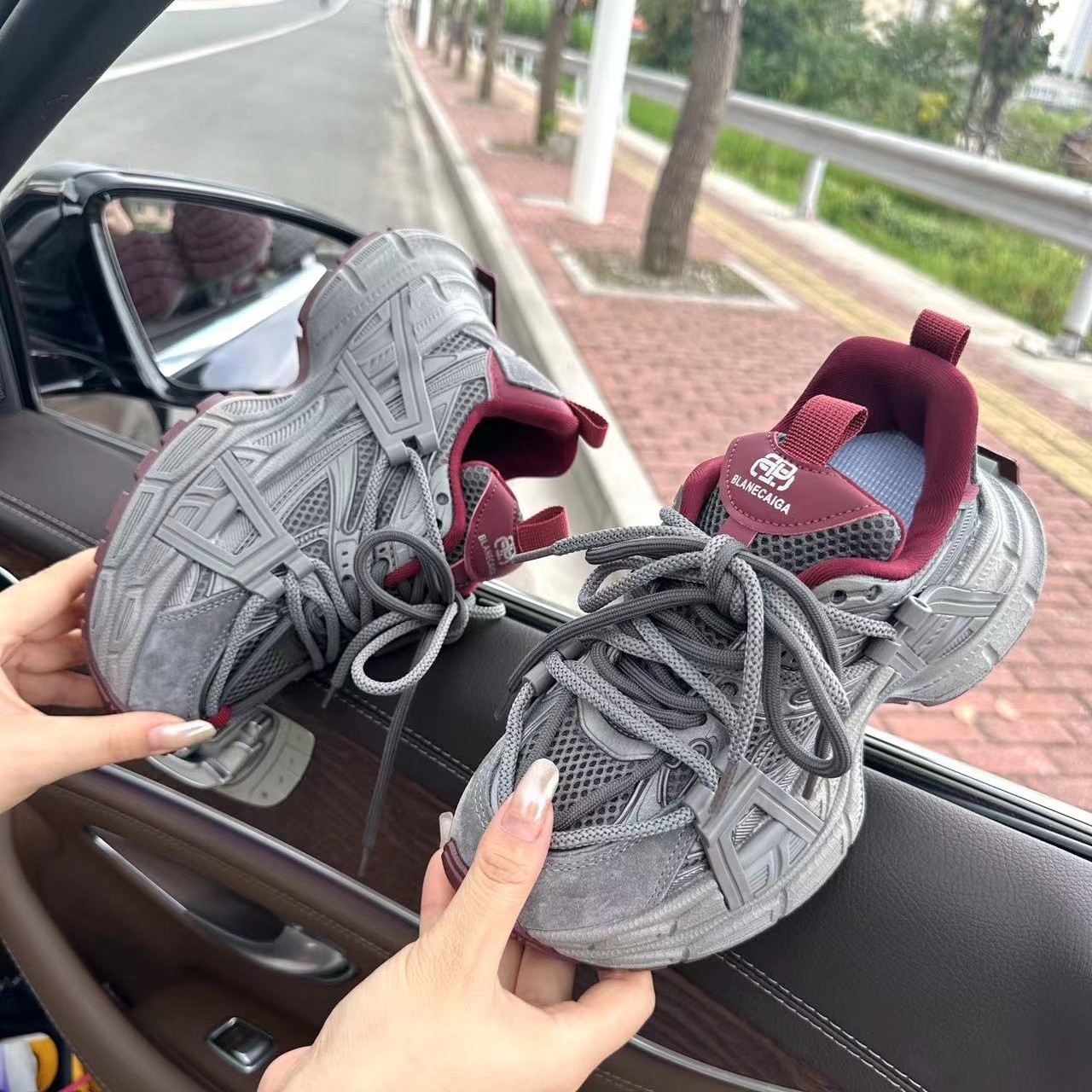 港风老爹鞋女款2025秋冬加绒休闲鞋女士厚底百搭时尚潮流运动鞋