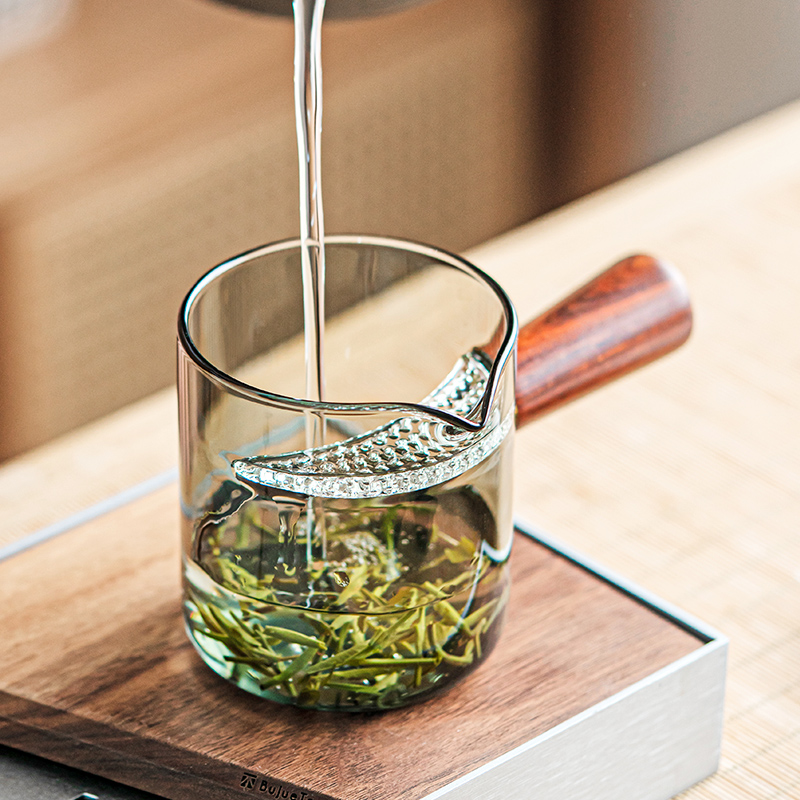 煌山月牙公道杯家用大容量茶水分离贪心杯实木侧把分茶杯防烫茶器