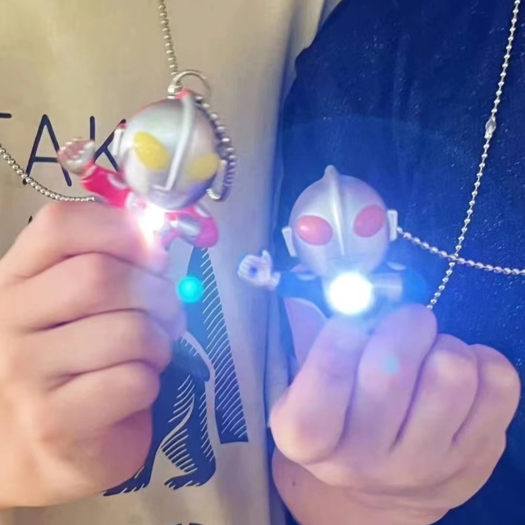 发光发声奥特曼创意挂脖项链生日礼品摆件钥匙扣男女孩发光玩具