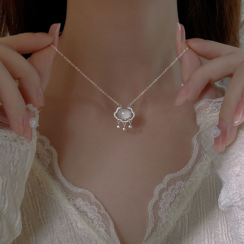 925纯银玉髓长命锁项链女520轻奢小众设计颈链如意平安锁锁骨链