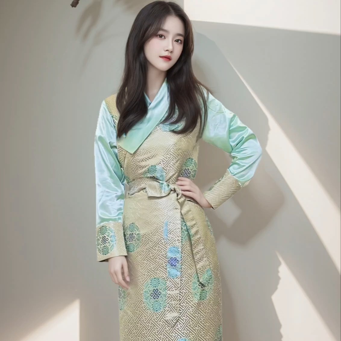VANMC范渼澄拉萨服2024新款气质西藏服民族博拉藏袍女士民族风