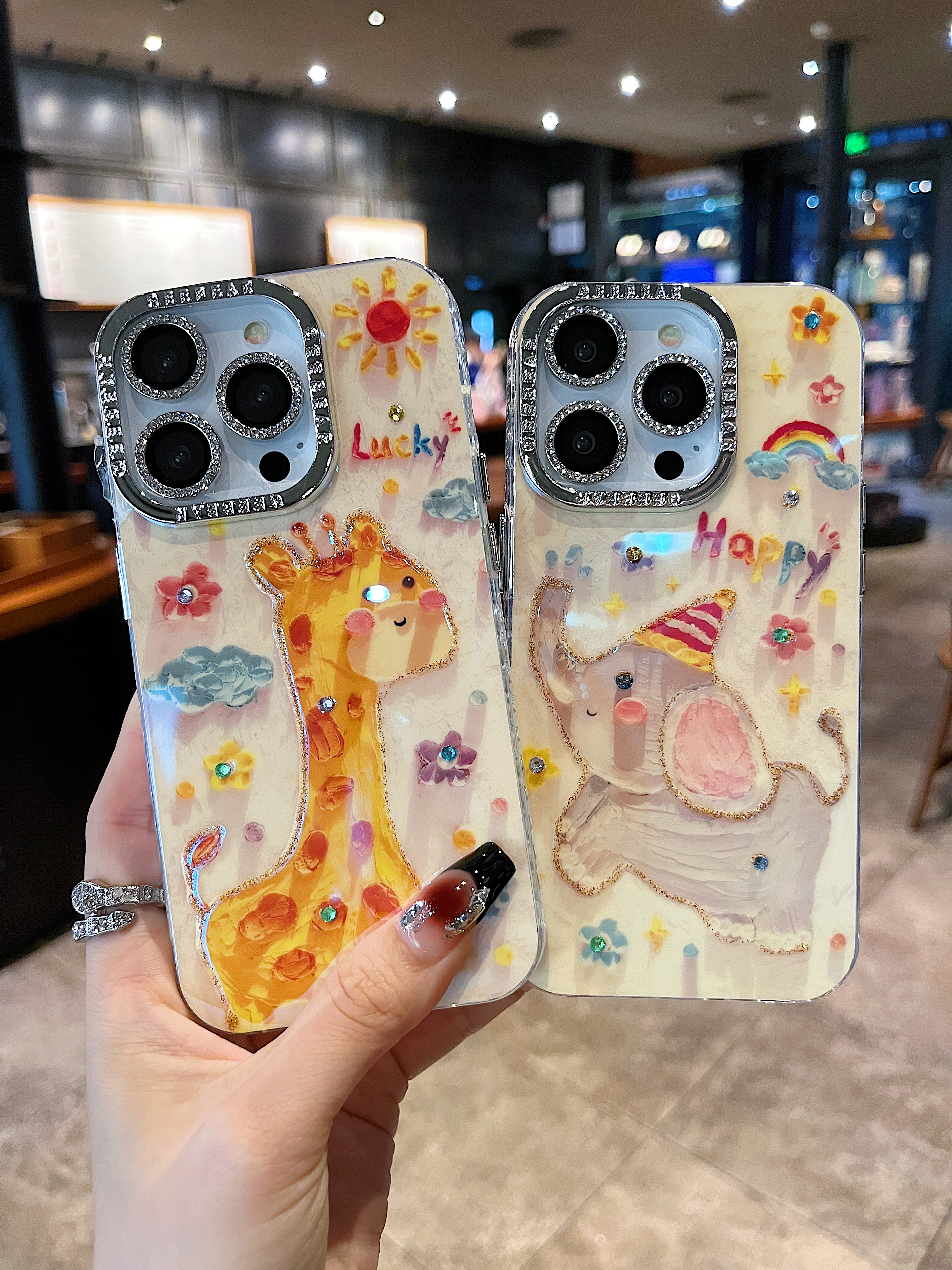 适用苹果系列iPhone15新款手机壳女款可爱卡通涂鸦长颈鹿大象14