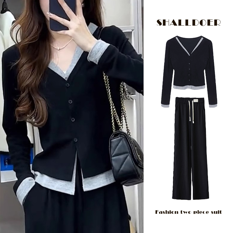 假两件长袖针织衫女春秋季2025新款小个子v领修身显瘦短款上衣ins